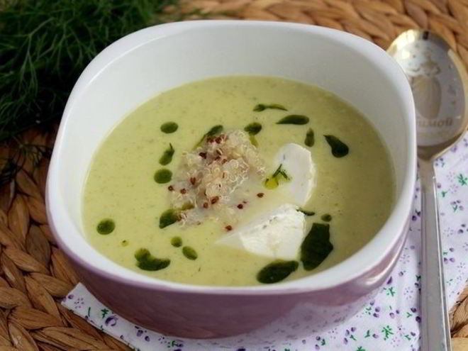 Рецепт крема-супа из цукини с рикоттой, киноа и укропом