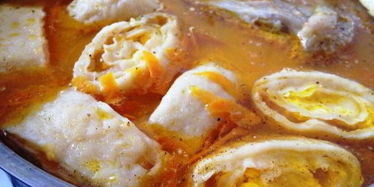 Куриный суп с сырными рулетиками