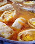 Куриный суп с сырными рулетиками