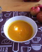 Острый яблочно-морковный суп