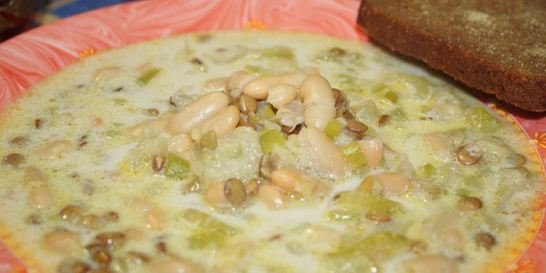 Пикантный суп с фасолью и чечевицей