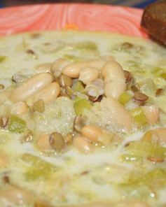 Пикантный суп с фасолью и чечевицей