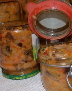 Солянка из квашеной капусты с грибами на зиму