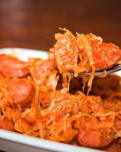 Солянка по-деревенски с сосиской