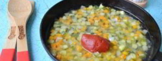 солянка с копченостями в хлебе. Шаг 3