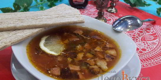 Солянка сборная мясная