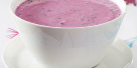 Суп из черники и кефира