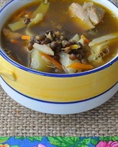 Суп из черной чечевицы с индейкой