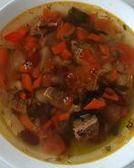 Суп из консервированной красной фасоли в томатном соусе