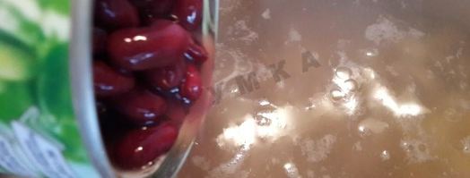 суп из консервированной красной фасоли в томатном соусе. Шаг 9