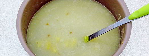 суп из консервированной сайры с пшеном в мультиварке. Шаг 8