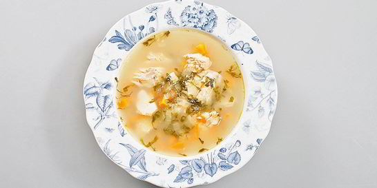 Суп из красной рыбы с яблоками