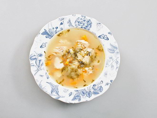 Рецепт супа из красной рыбы с яблоками