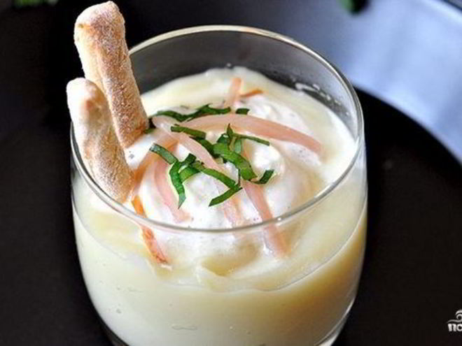 Рецепт горохового супа-пюре с копченостями