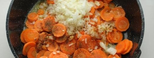 морковно-ананасовый суп-пюре с карри. Шаг 3