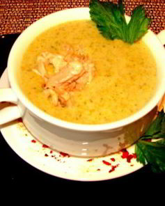 Суп-пюре из брокколи с курицей и сыром