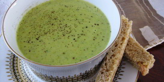 Суп-пюре из брокколи с курицей