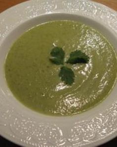 Суп-пюре из кабачков с кинзой