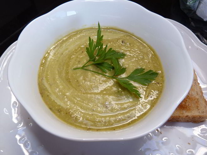 Рецепт супа-пюре из консервированного горошка