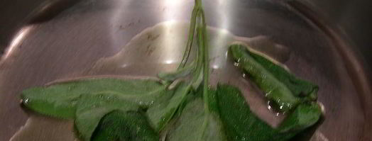 суп-пюре из тыквы с шалфеем и чили. Шаг 2