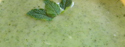 суп-пюре леонтин с зеленым горошком, луком-пореем и шпинатом. Шаг 5