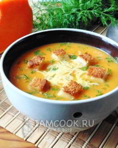 Суп-пюре с тыквой и сухариками