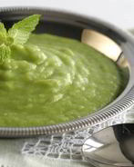 Суп-пюре с зеленым горошком, мятой и луком-пореем