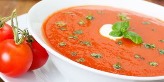 Томатный суп-пюре с базиликом