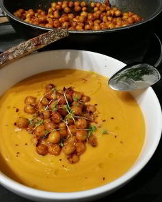 Тыквенный суп-пюре с запеченным нутом