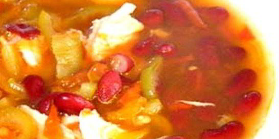 Суп с фасолью и курицей