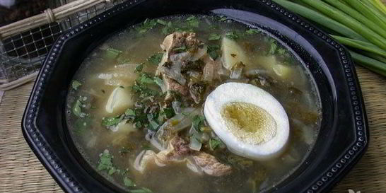 Суп со щавелем и говядиной