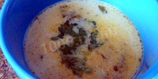 Суп Том Ям с кокосовым молоком и креветками