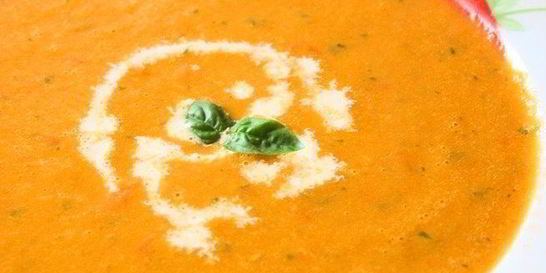 Томатный суп с базиликом