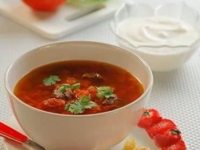 Рецепт томатного супа с чесночными гренками