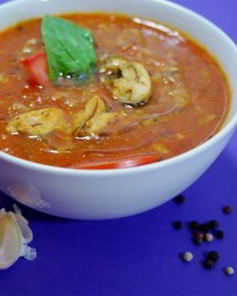 Томатный суп с мидиями