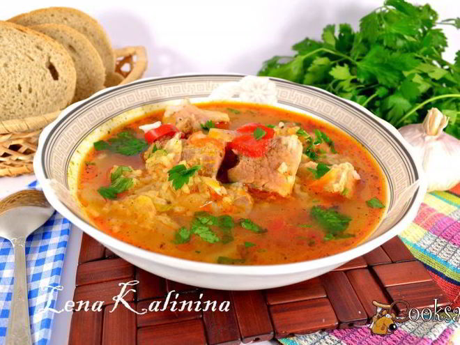 Рецепт томатного супа со свининой и рисом в мультиварке