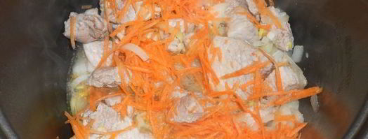 томатный суп со свининой и рисом в мультиварке. Шаг 3