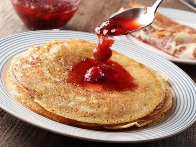 Рецепт арахисовых блинов с клубничным вареньем