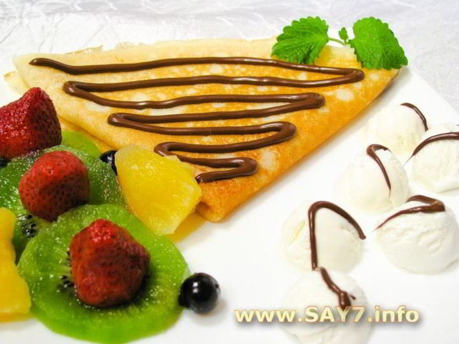 Рецепт блинчиков с фруктами, ягодами, мороженым и шоколадом