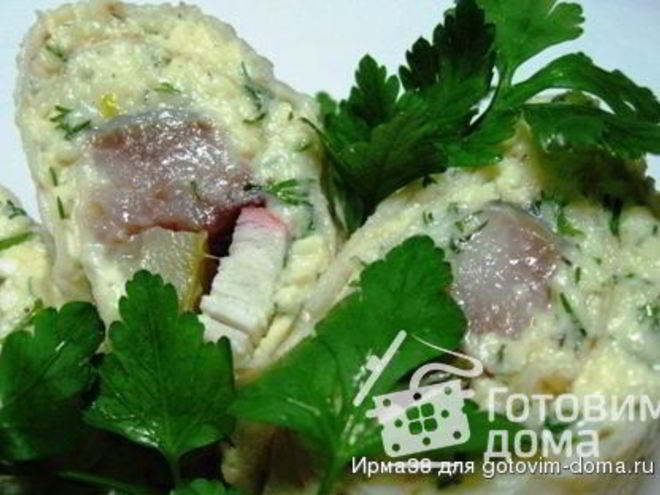 Рецепт блинчиков с селедкой и крабовыми палочками