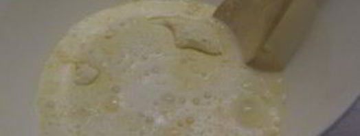 блины на ряженке толстые. Шаг 2