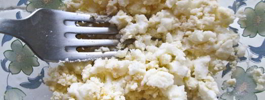 блины с колбасой и яйцом. Шаг 7