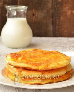 Блины с припеком из яблок и моркови