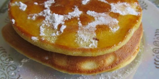 Дрожжевые толстые блины на кефире