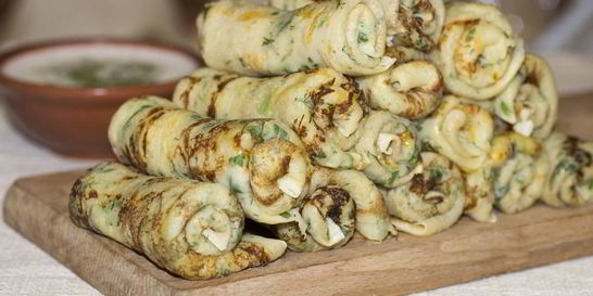 Голландские блинчики с сыром и зеленью