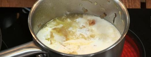 каштановые блины с крабовым муссом и соусом из шампанского. Шаг 3