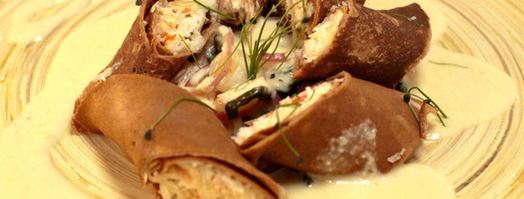 каштановые блины с крабовым муссом и соусом из шампанского. Шаг 6