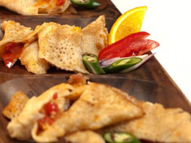 Рецепт кокосовых блинчиков с острым манговым чатни