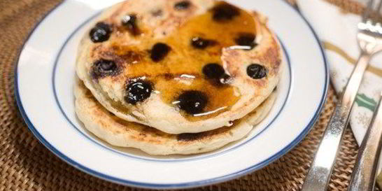 Кукурузные блины с черникой