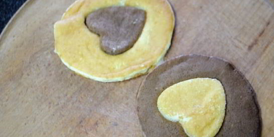 Панкейки-сердечки ко Дню всех влюбленных